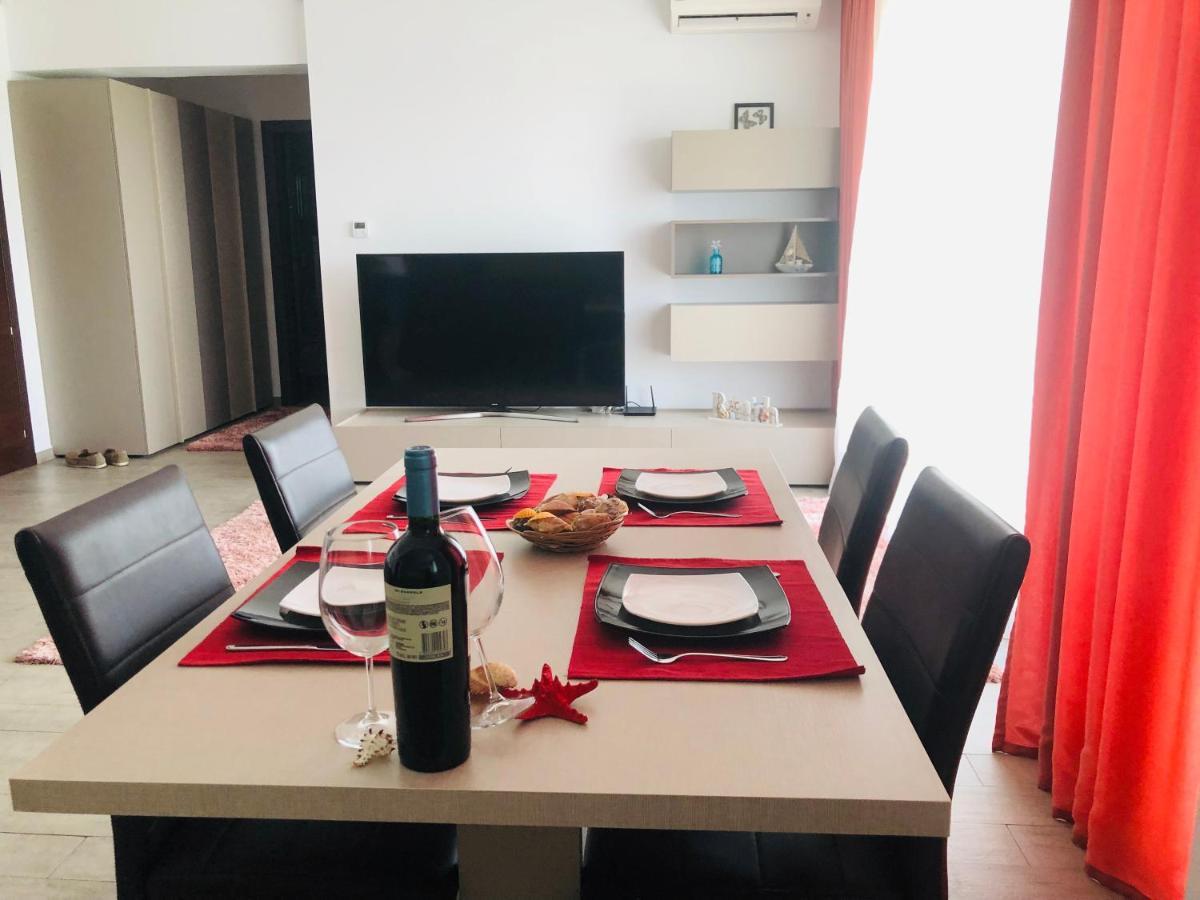 Mamaia Lake Viewアパートメント エクステリア 写真