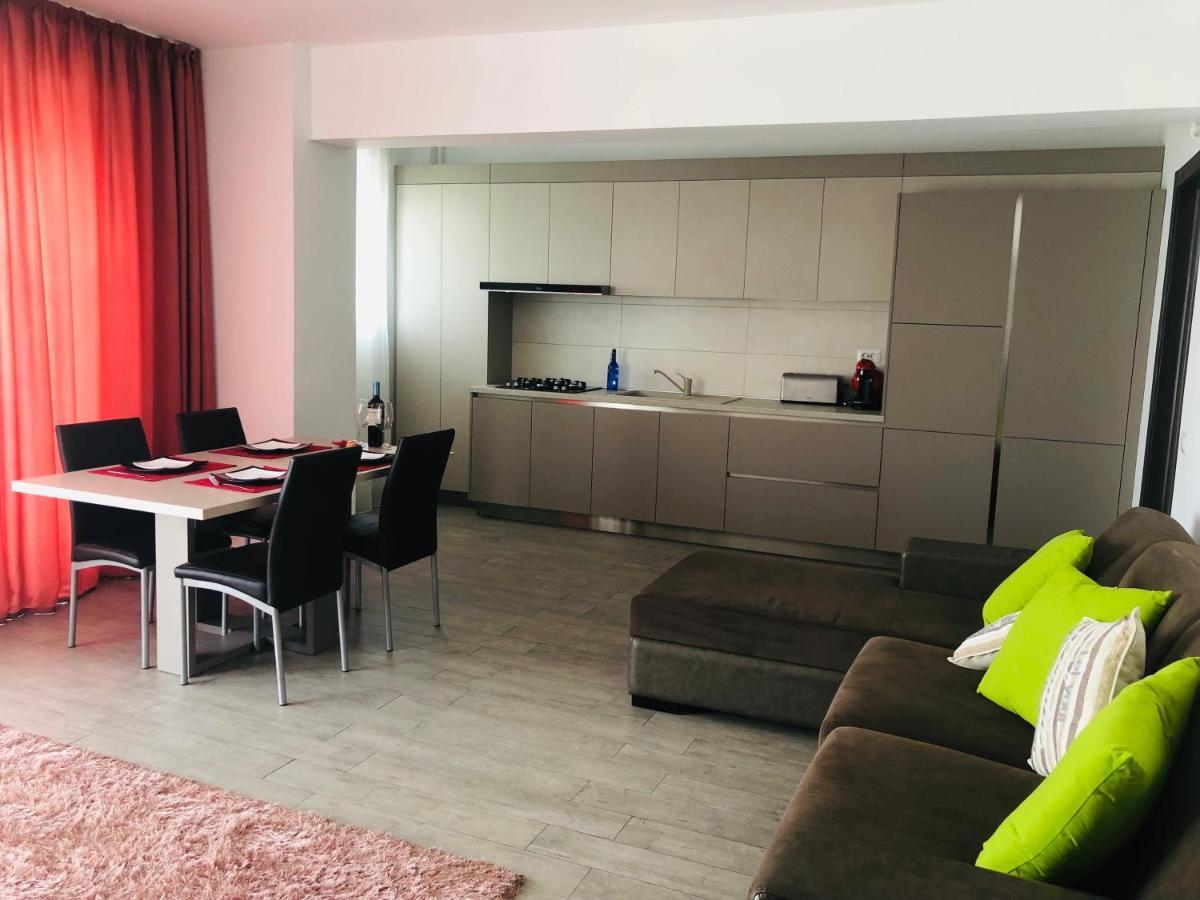 Mamaia Lake Viewアパートメント エクステリア 写真